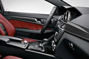Mercedes C63 AMG Coupé - 36