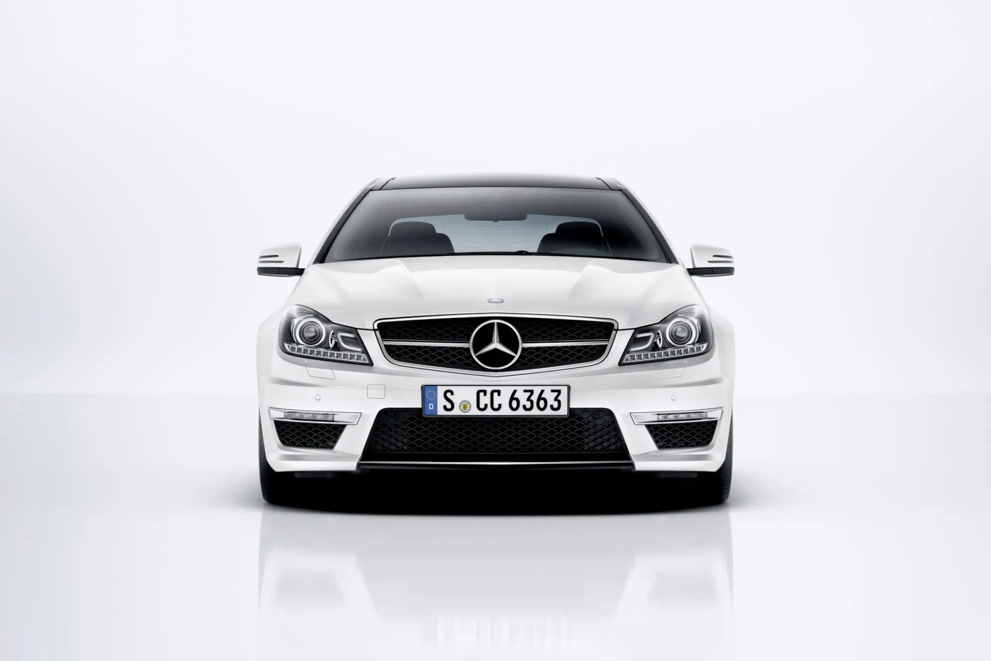 Mercedes C63 AMG Coupé - 39