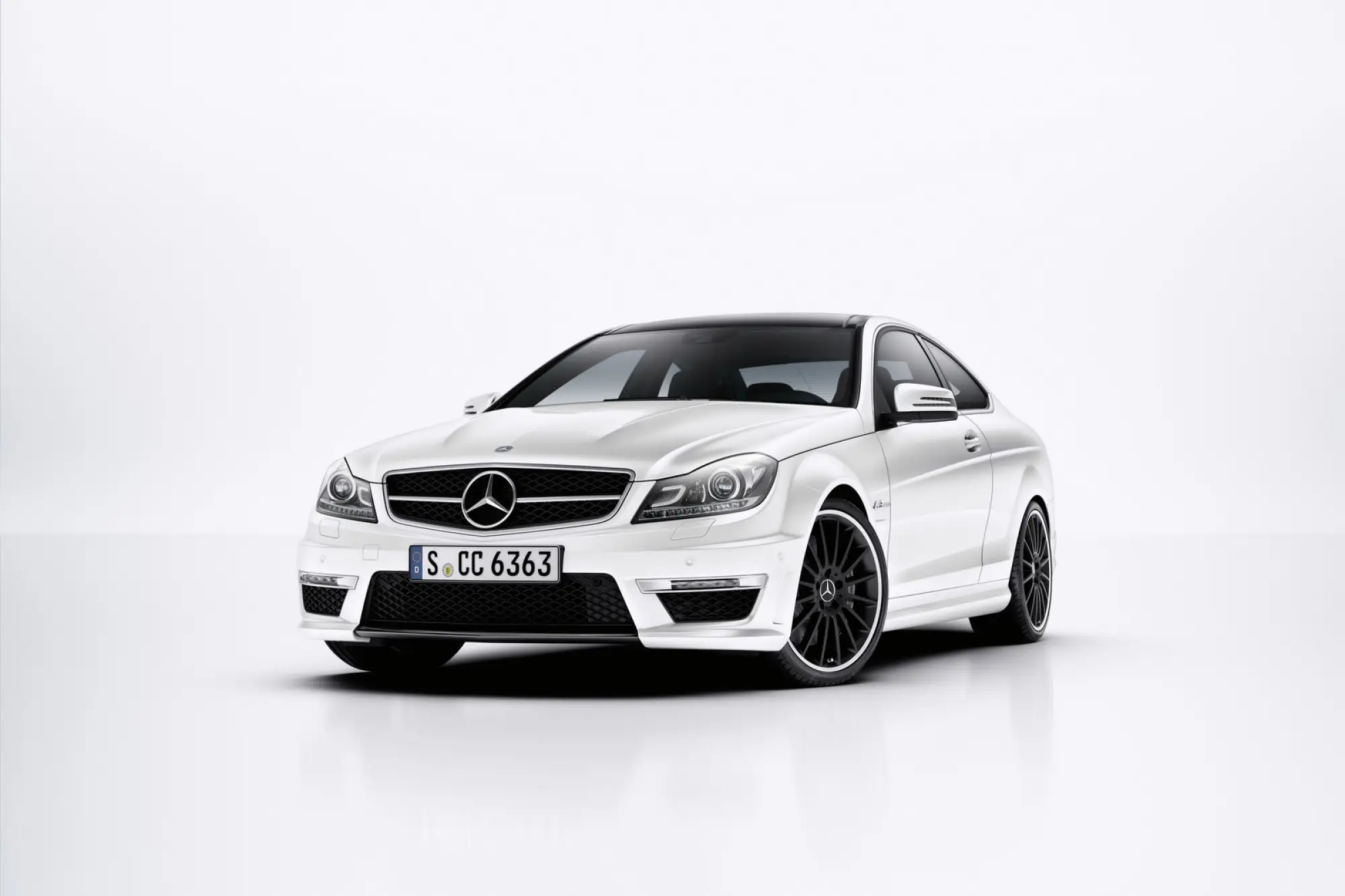 Mercedes C63 AMG Coupé - 40