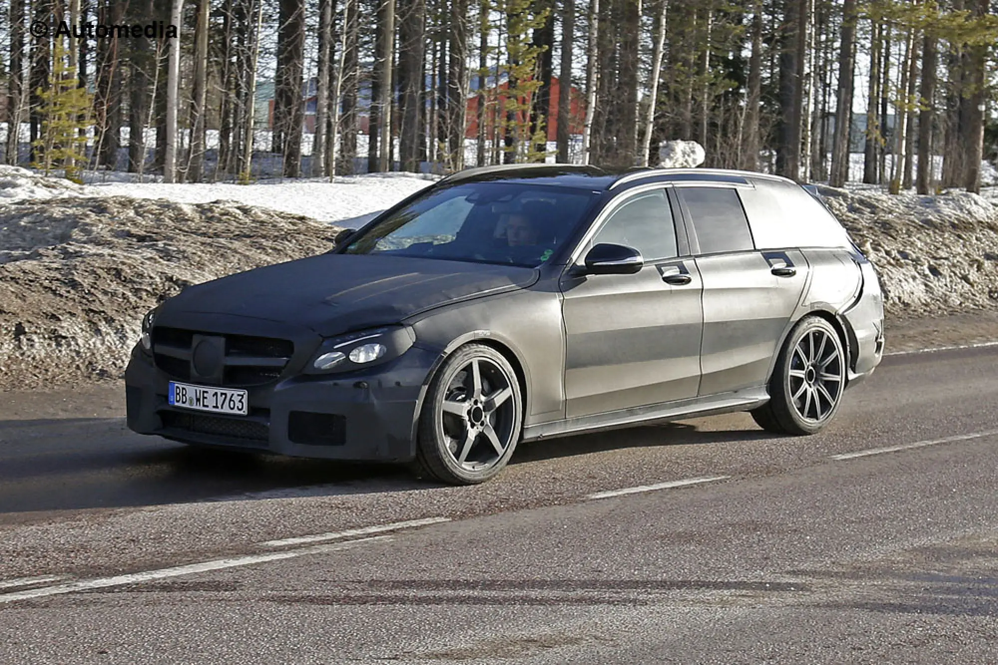 Mercedes C63 AMG Station Wagon 2015 - Foto spia 24-03-2014 - 3