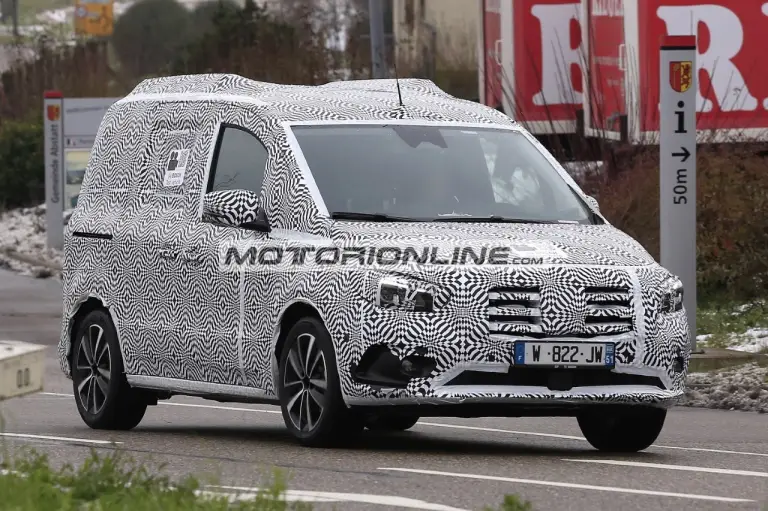 Mercedes Citan - Foto spia 4-12-2020 - 8