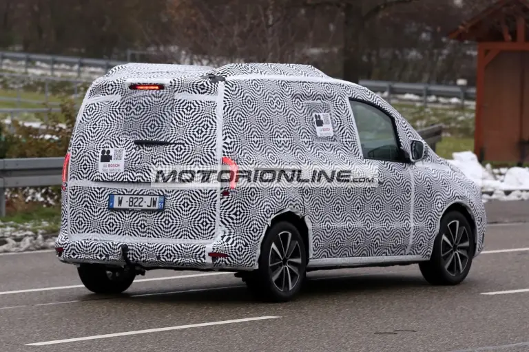 Mercedes Citan - Foto spia 4-12-2020 - 7
