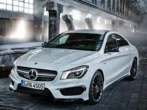 Mercedes CLA 45 AMG - Foto ufficiali