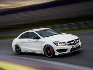 Mercedes CLA 45 AMG - Foto ufficiali - 9