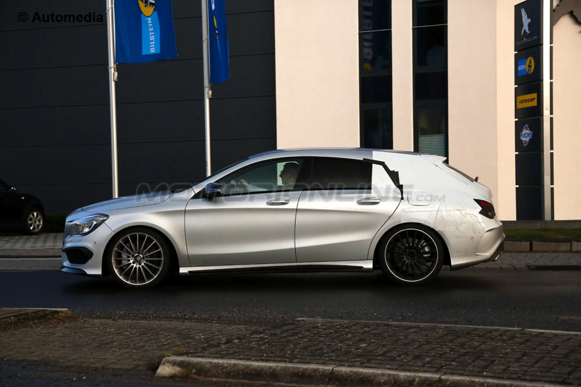 Mercedes CLA 45 AMG Shooting Brake - Foto spia 31-03-2014 - 4