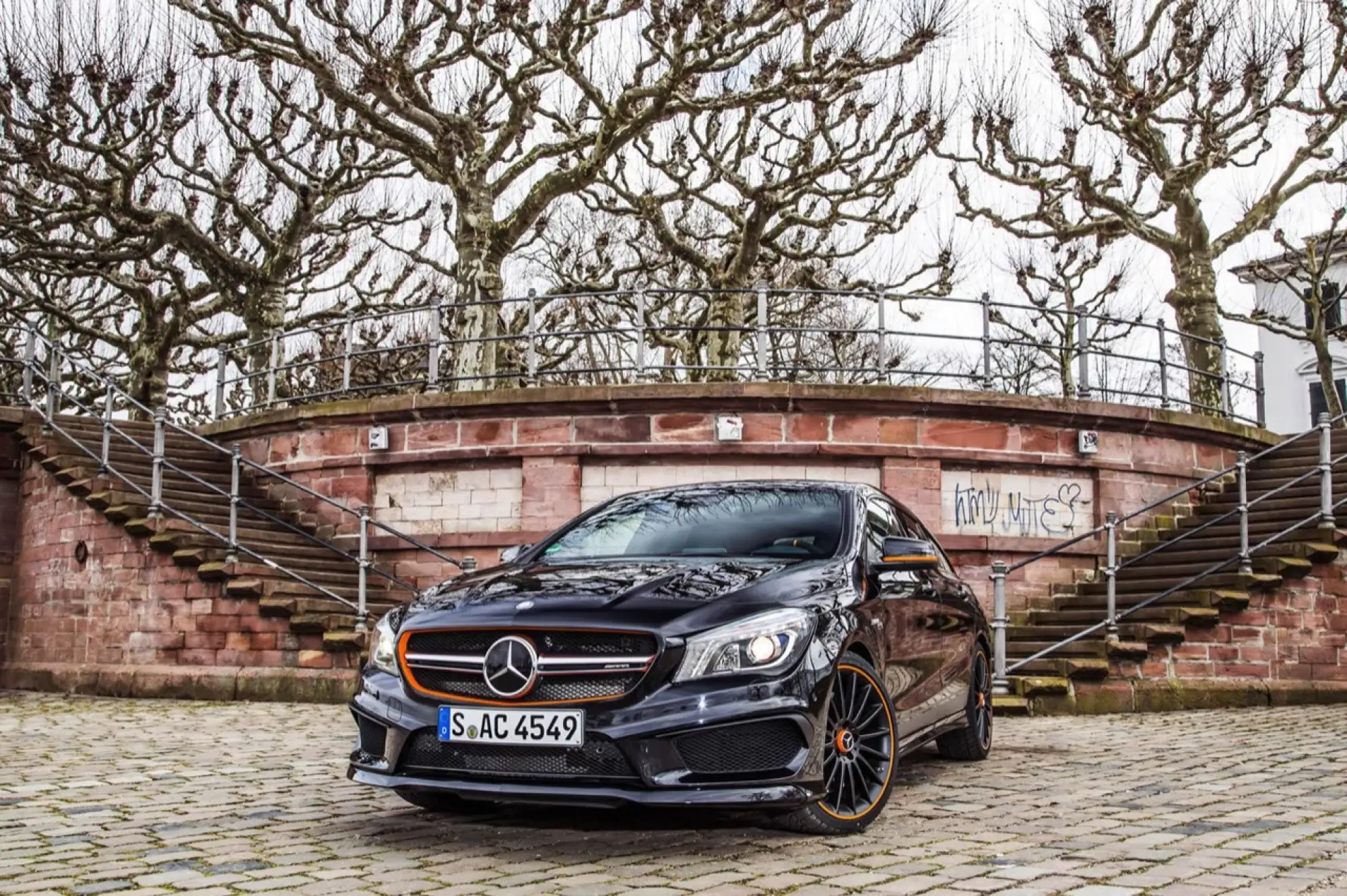 Mercedes CLA 45 AMG Shooting Brake OrangeArt Edition 2015 - 60