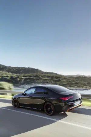 Mercedes CLA Coupe - 4