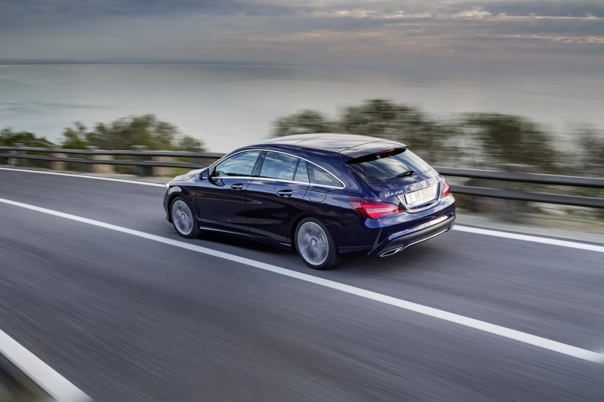 Mercedes CLA e CLA Shooting Brake 2016 - 16