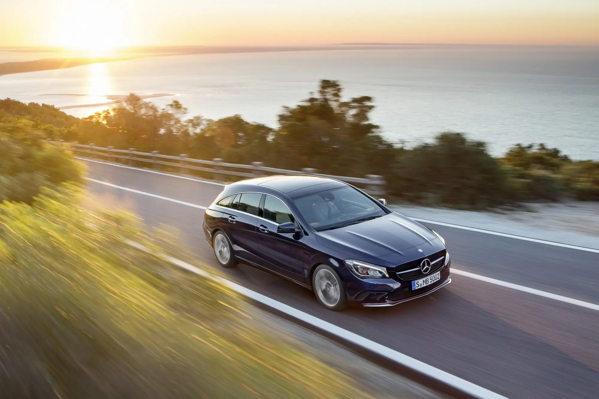 Mercedes CLA e CLA Shooting Brake 2016 - 21