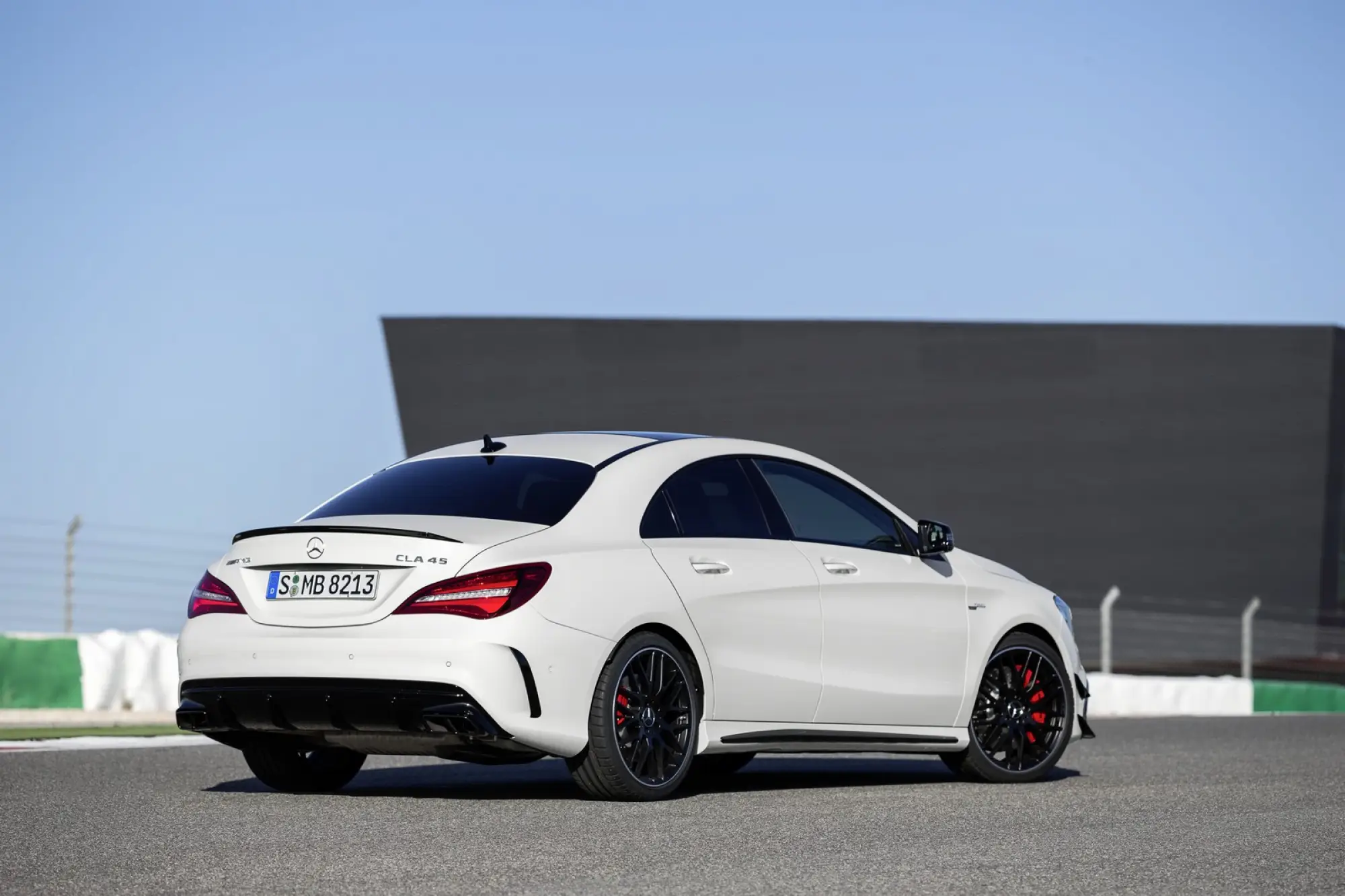 Mercedes CLA e CLA Shooting Brake 2016 - 22