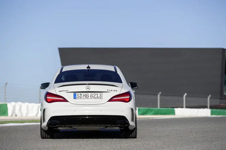 Mercedes CLA e CLA Shooting Brake 2016 - 23