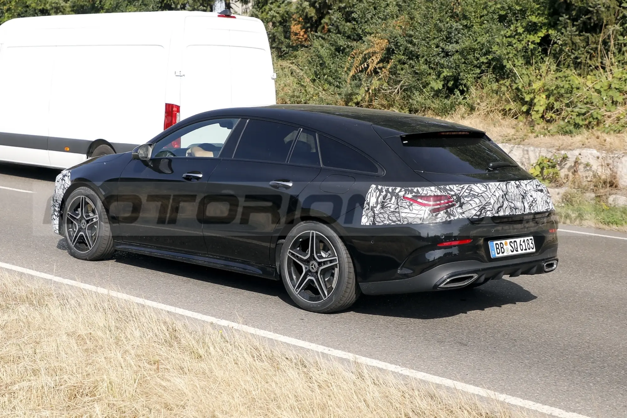 Mercedes CLA e CLA Shooting Brake 2023 - Foto Spia 26-08-2022 - 18