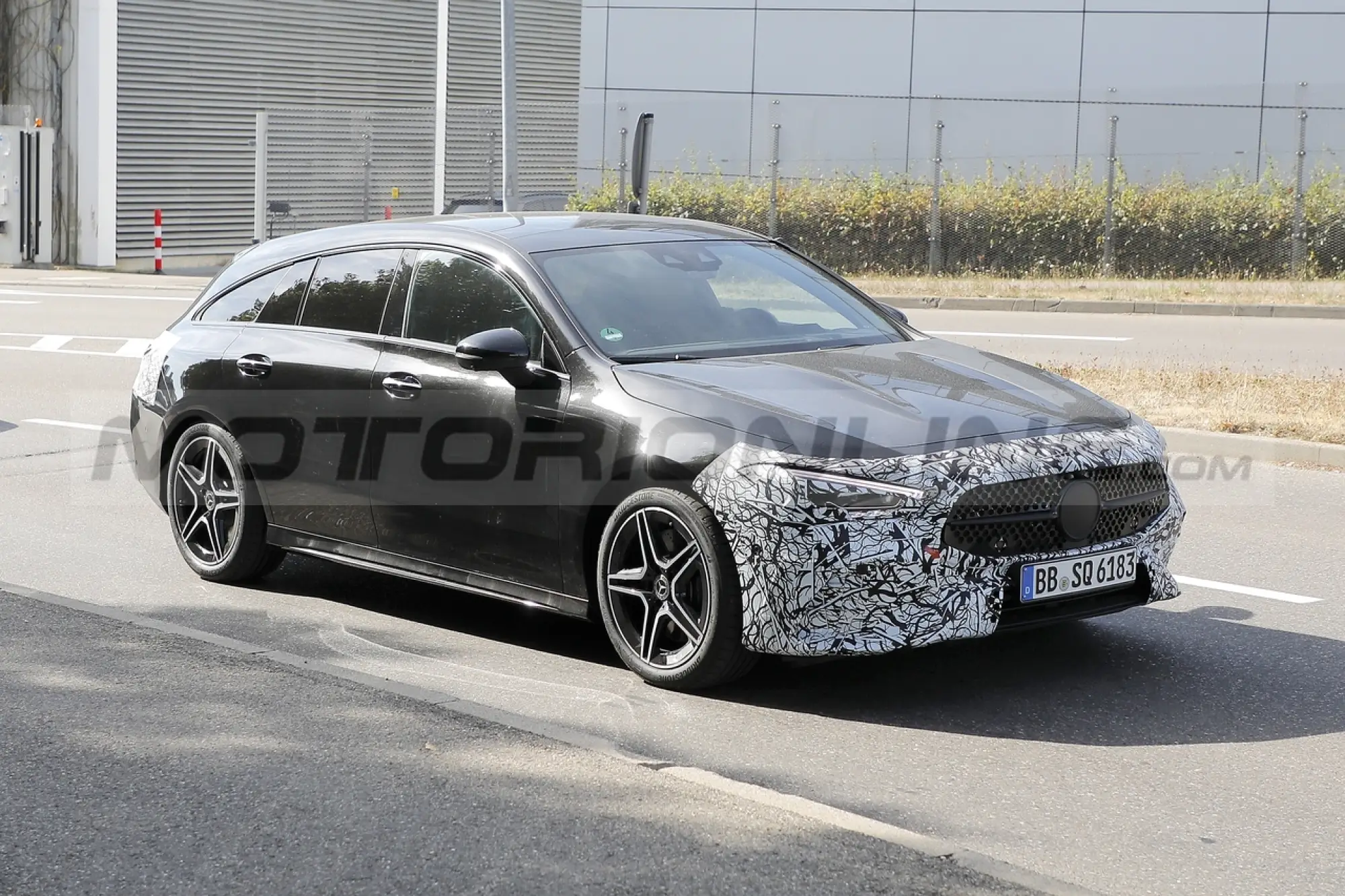 Mercedes CLA e CLA Shooting Brake 2023 - Foto Spia 26-08-2022 - 21