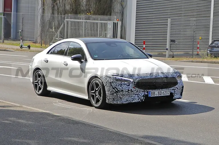 Mercedes CLA e CLA Shooting Brake 2023 - Foto Spia 26-08-2022 - 1