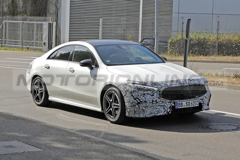 Mercedes CLA e CLA Shooting Brake 2023 - Foto Spia 26-08-2022 - 9