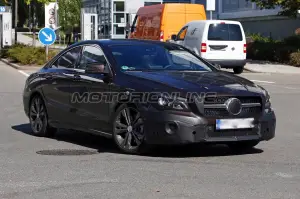 Mercedes CLA e CLA Shooting Brake My 2016 - Foto spia 28-09-2015