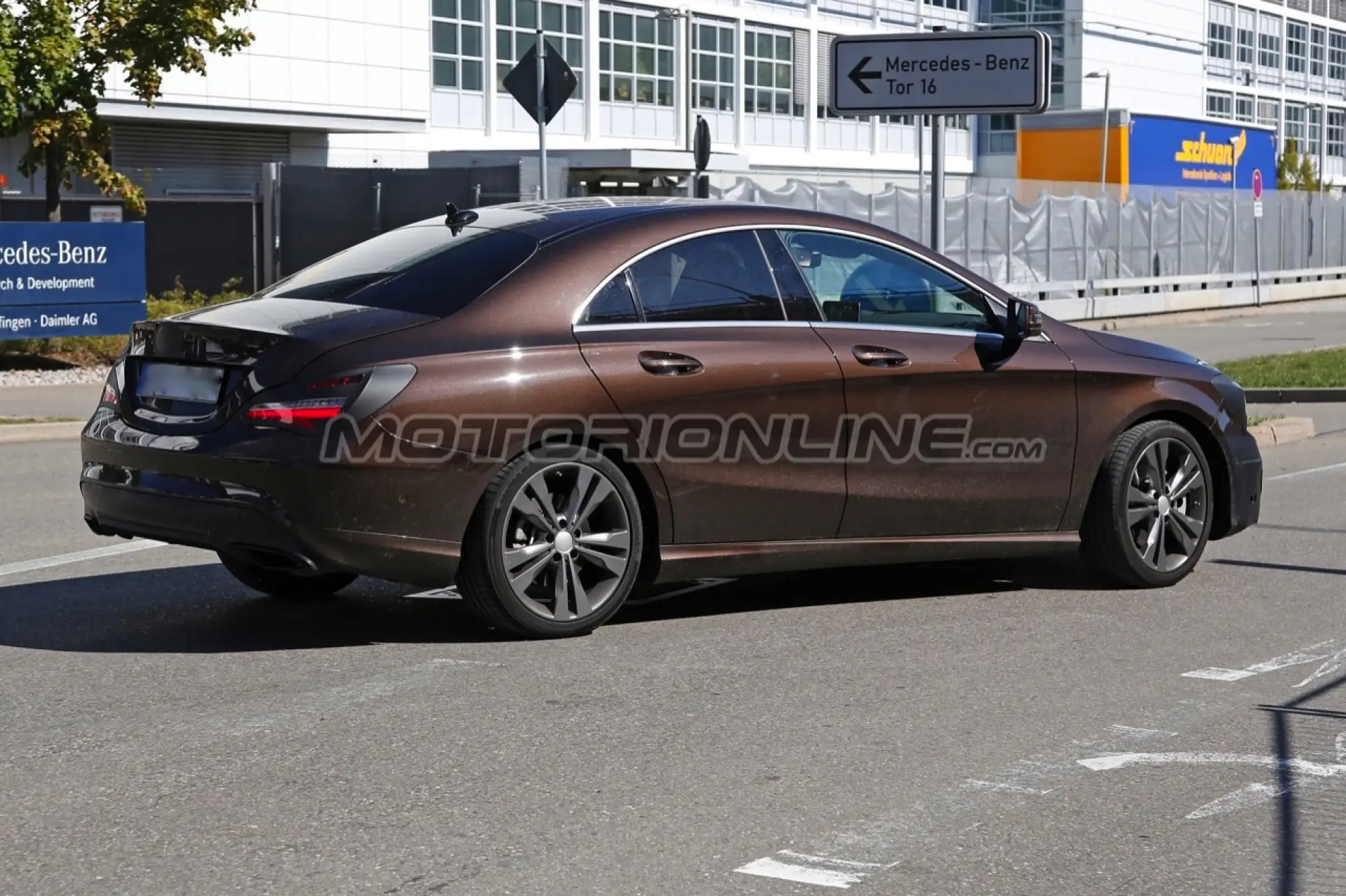 Mercedes CLA e CLA Shooting Brake My 2016 - Foto spia 28-09-2015 - 5