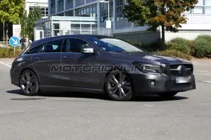 Mercedes CLA e CLA Shooting Brake My 2016 - Foto spia 28-09-2015