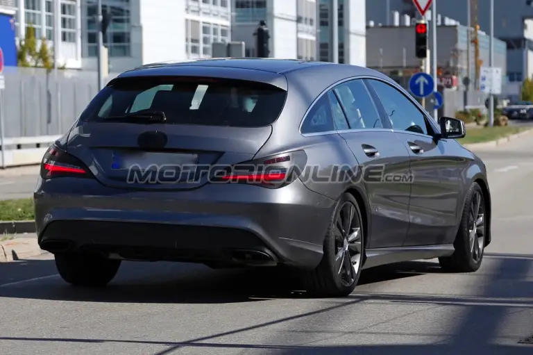 Mercedes CLA e CLA Shooting Brake My 2016 - Foto spia 28-09-2015 - 14