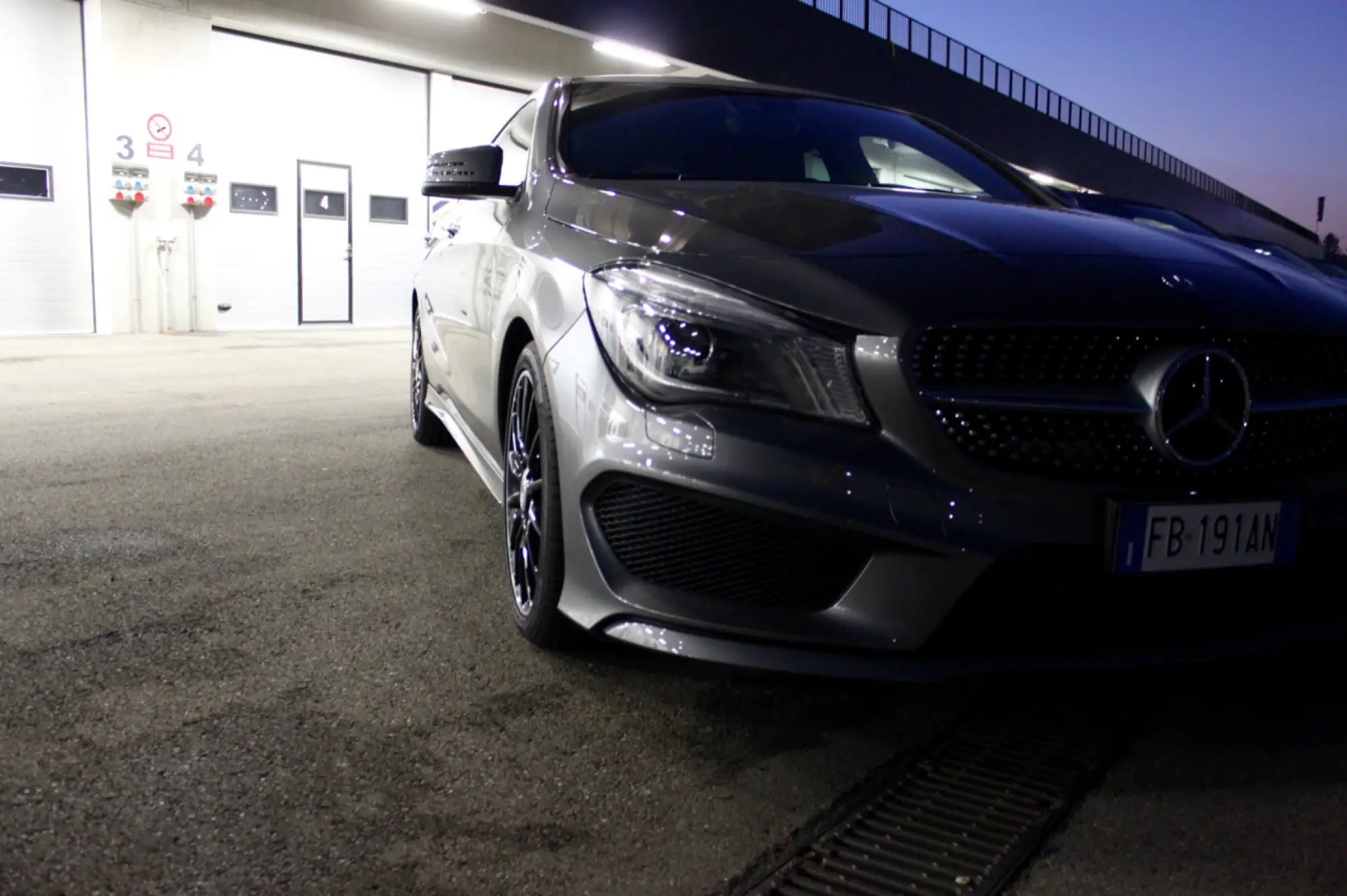 Mercedes CLA e CLA Shooting Brake Night e Dark Night - Test drive a Modena 30 e 31 ottobre 2015 - 18