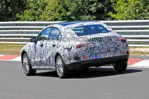 Mercedes CLA foto spia 28 giugno 2018 - 10
