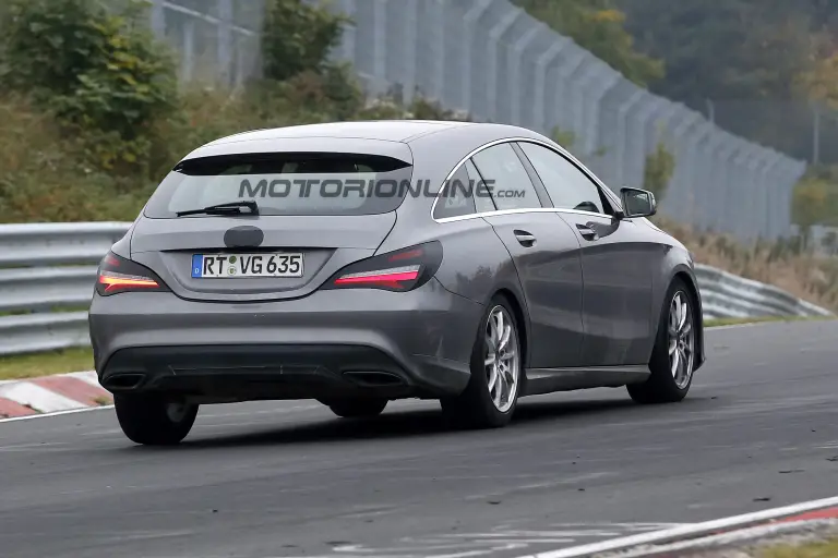 Mercedes CLA Shooting Brake 2016 - Foto spia 15-10-2015 - 6