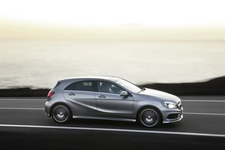 Mercedes Classe A 2012 - Nuove foto ufficiali - 10