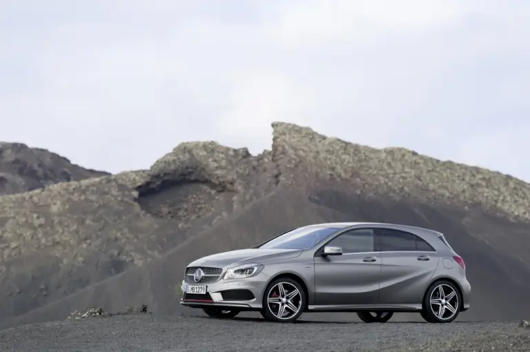 Mercedes Classe A 2012 - Nuove foto ufficiali - 16