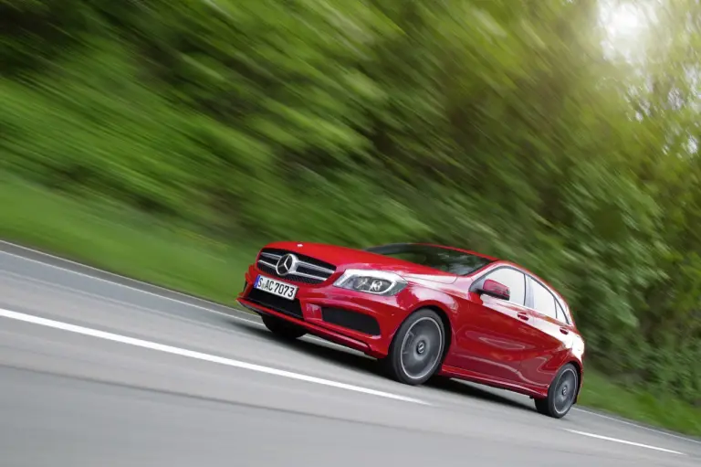 Mercedes Classe A 2012 - Nuove foto ufficiali - 21