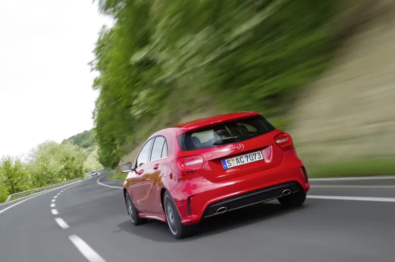 Mercedes Classe A 2012 - Nuove foto ufficiali - 22