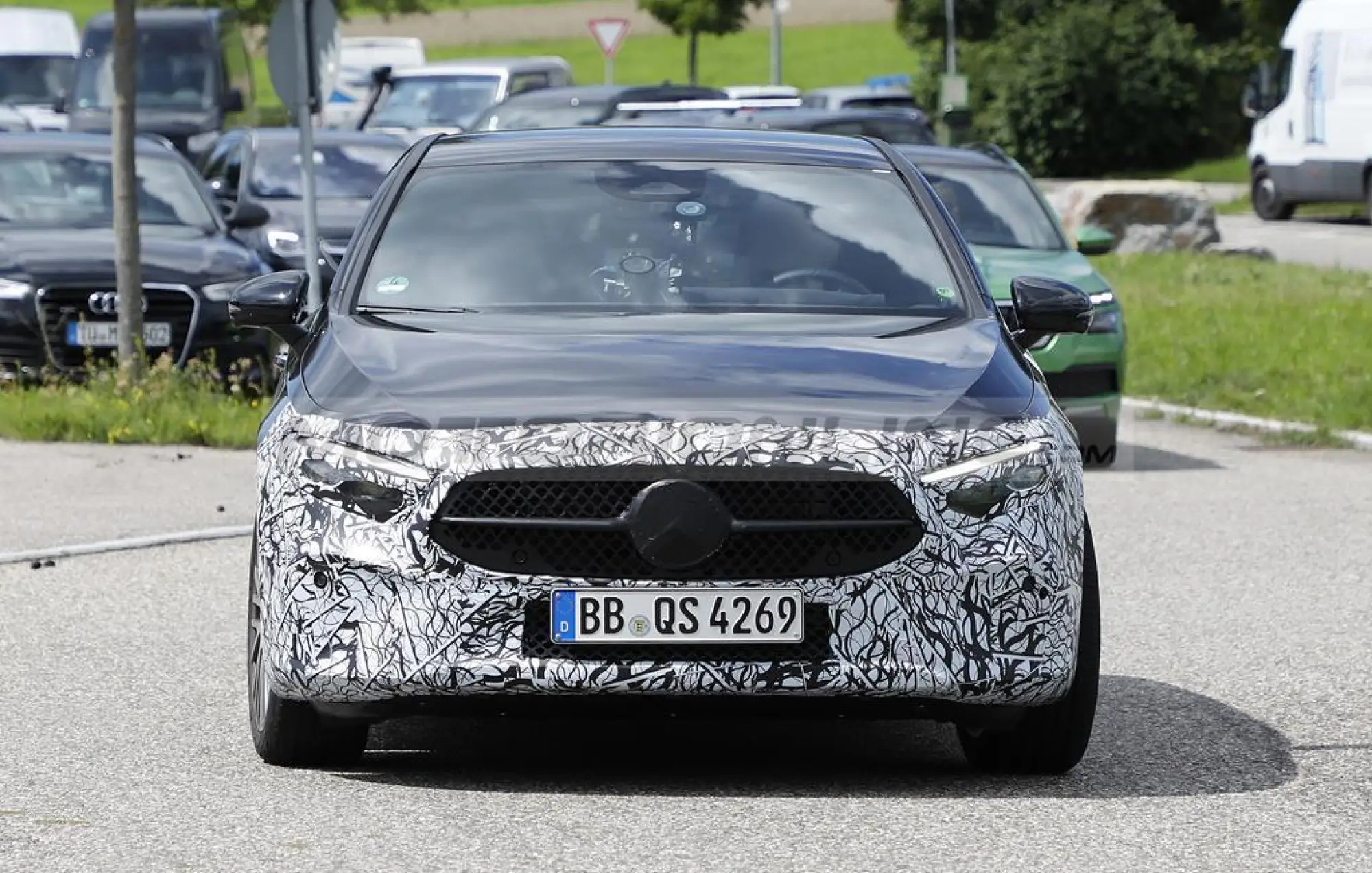 Mercedes Classe A 2023 - Foto spia 10-08-2021 - 1
