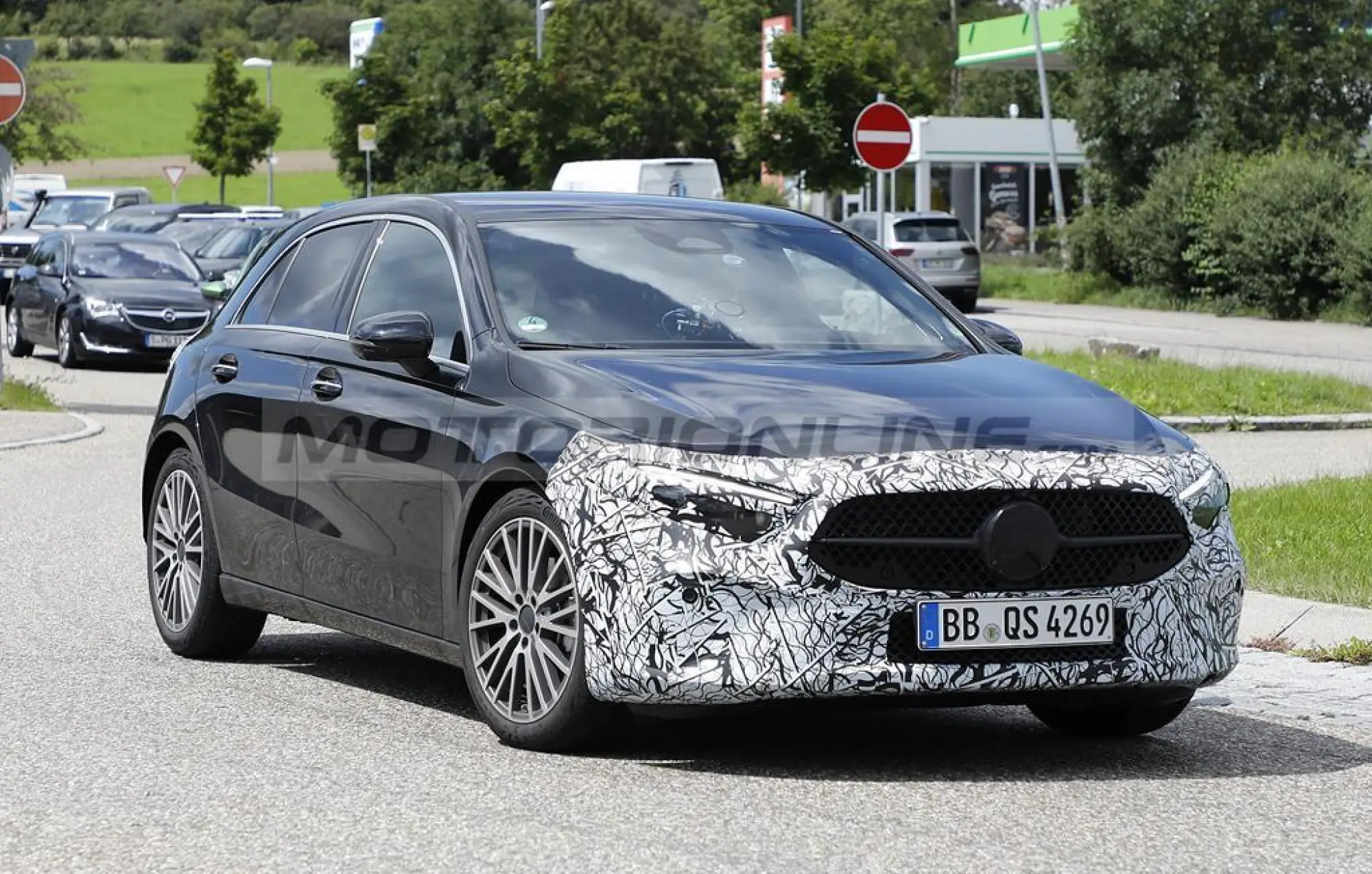 Mercedes Classe A 2023 - Foto spia 10-08-2021 - 4