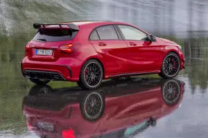 Mercedes Classe A e A45 AMG MY 2016 - 3