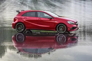 Mercedes Classe A e A45 AMG MY 2016