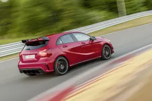 Mercedes Classe A e A45 AMG MY 2016