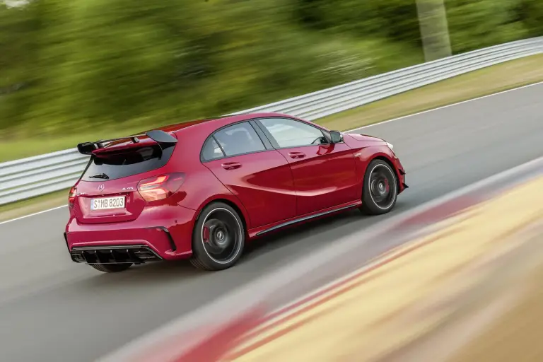 Mercedes Classe A e A45 AMG MY 2016 - 11