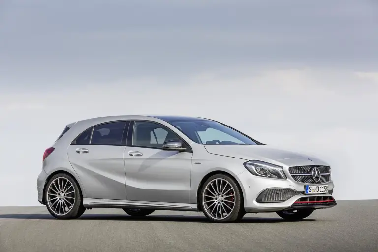 Mercedes Classe A e A45 AMG MY 2016 - 31