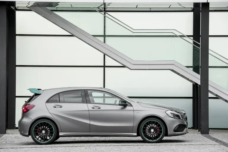 Mercedes Classe A e A45 AMG MY 2016 - 19