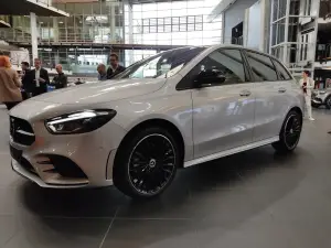 Mercedes Classe A e B 2023 - Foto live Milano