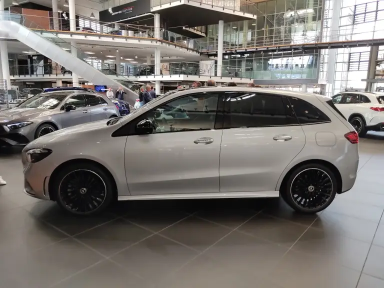 Mercedes Classe A e B 2023 - Foto live Milano - 36