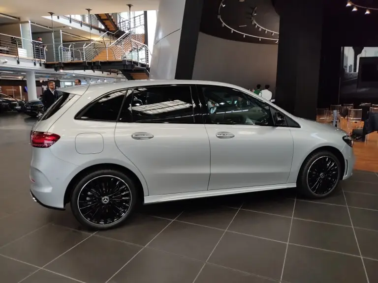 Mercedes Classe A e B 2023 - Foto live Milano - 42