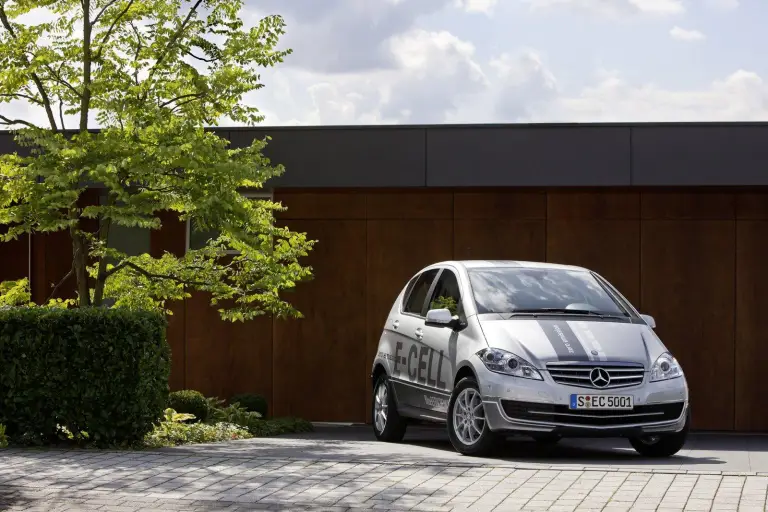 Mercedes Classe A E-CELL al Salone di Parigi 2010 - 14