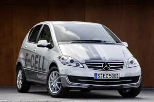 Mercedes Classe A E-CELL al Salone di Parigi 2010 - 18