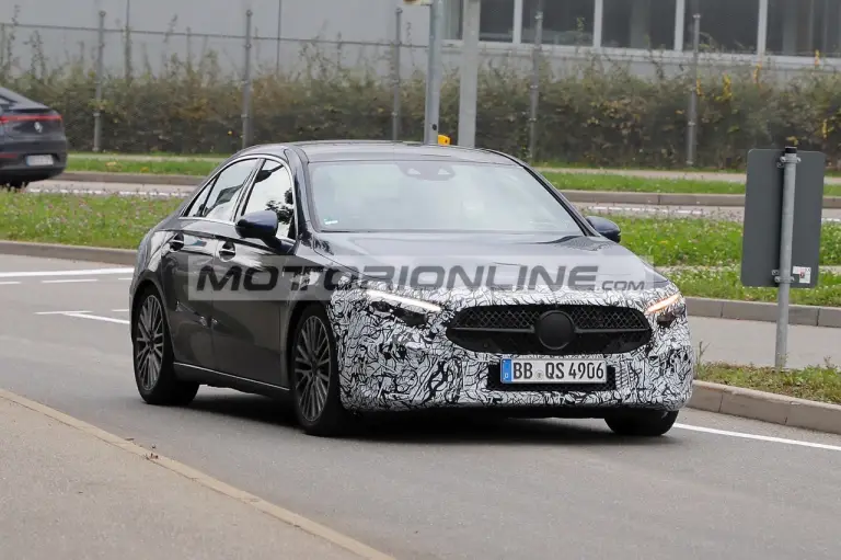 Mercedes Classe A Sedan - Foto spia 8-10-2021 - 6
