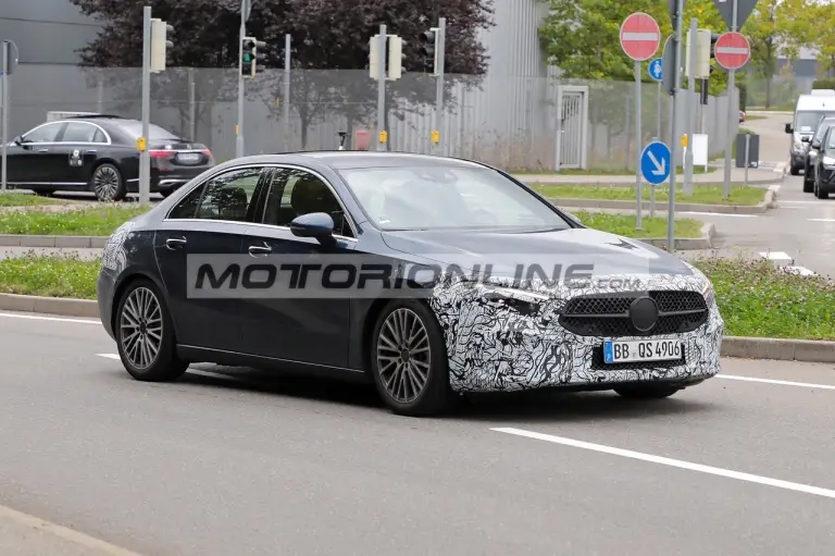 Mercedes Classe A Sedan - Foto spia 8-10-2021 - 3
