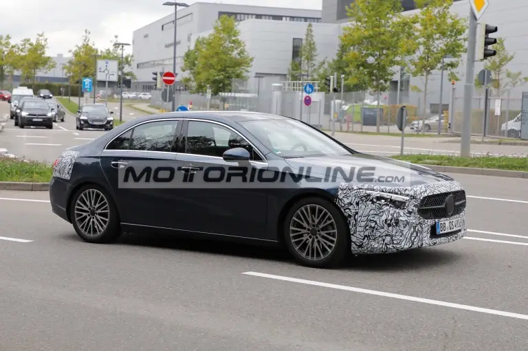 Mercedes Classe A Sedan - Foto spia 8-10-2021 - 12