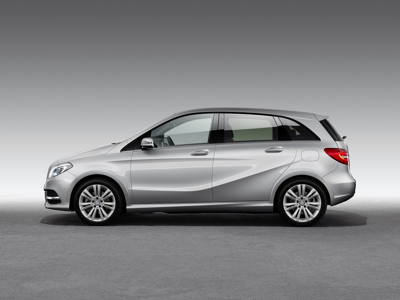 Mercedes Classe B 200 Natural Gas Drive E Electric Drive - Foto 8 Di 18