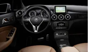 Mercedes Classe B 2012 - Foto interni - 1