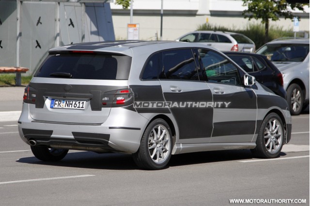 Mercedes Classe B 2012 - Foto spia 29-06-2011