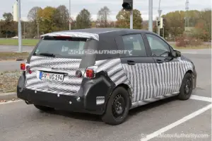 Mercedes Classe B 2012 - Foto spia 29-06-2011 - 12